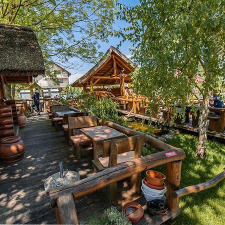 Guesthouse Mars Ig Екстериор снимка