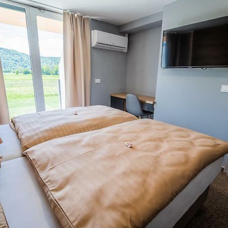 Guesthouse Mars Ig Екстериор снимка
