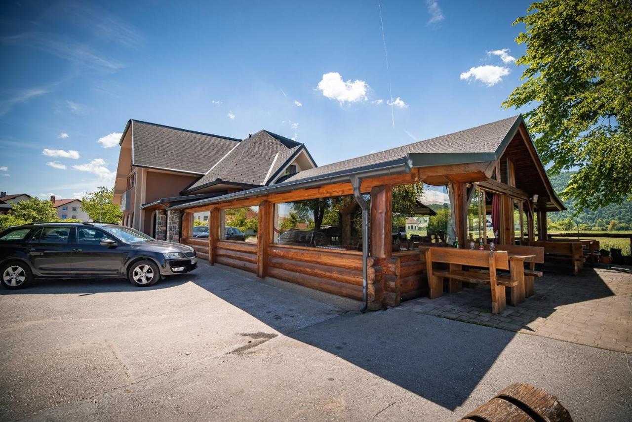 Guesthouse Mars Ig Стая снимка