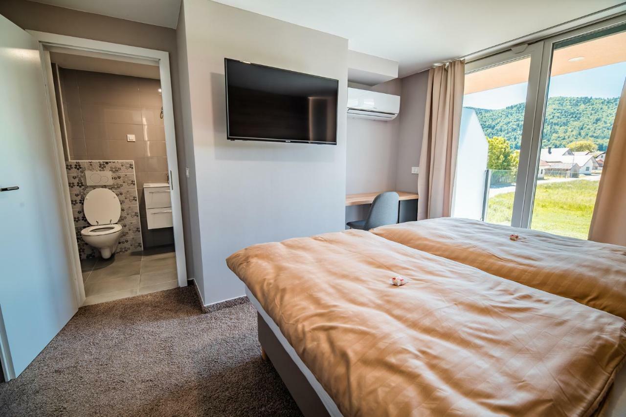 Guesthouse Mars Ig Екстериор снимка