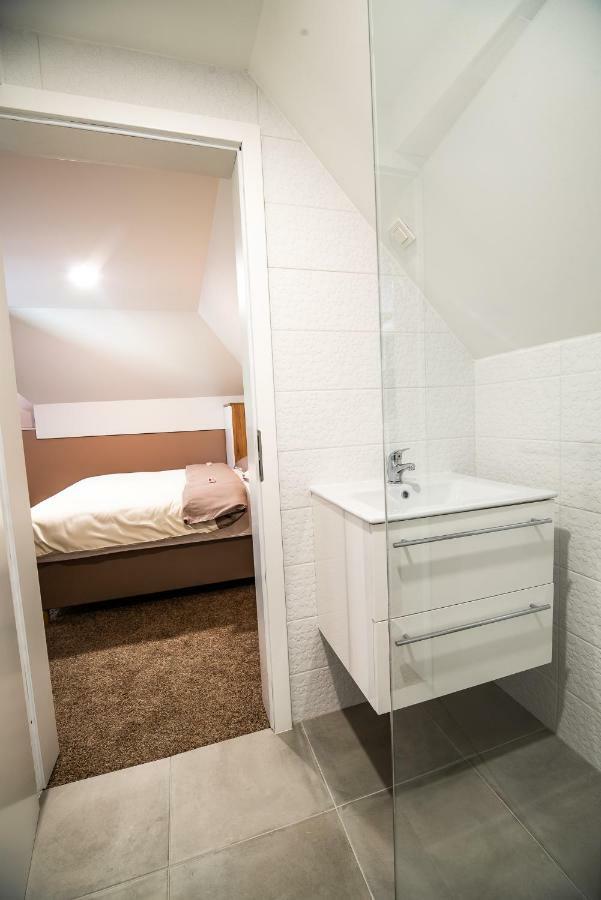 Guesthouse Mars Ig Екстериор снимка