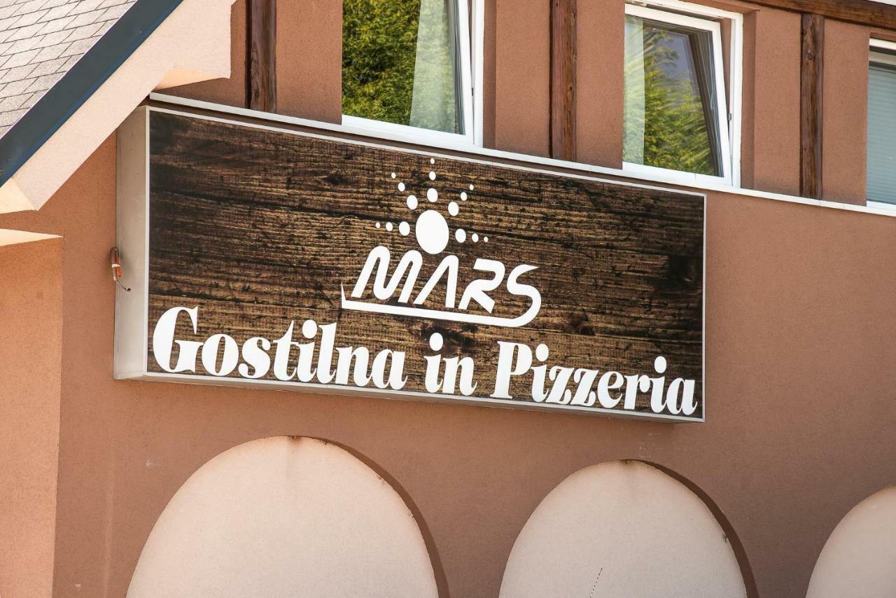 Guesthouse Mars Ig Екстериор снимка
